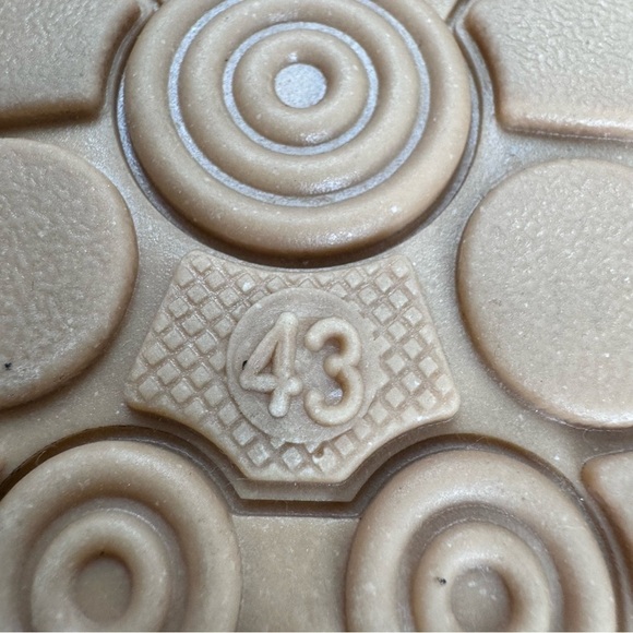 Beaded brightly colored beautiful boho Flat Sandals in NWOT condition SZ 11.5 - Picture 7 of 8